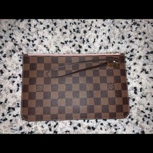 Authentic Louis Vuitton Neverfull MM Pochette